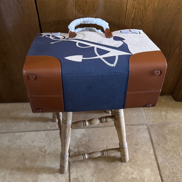 Lauren Ralph Lauren Navy and Tan Tote Bag - Picture 6 of 6